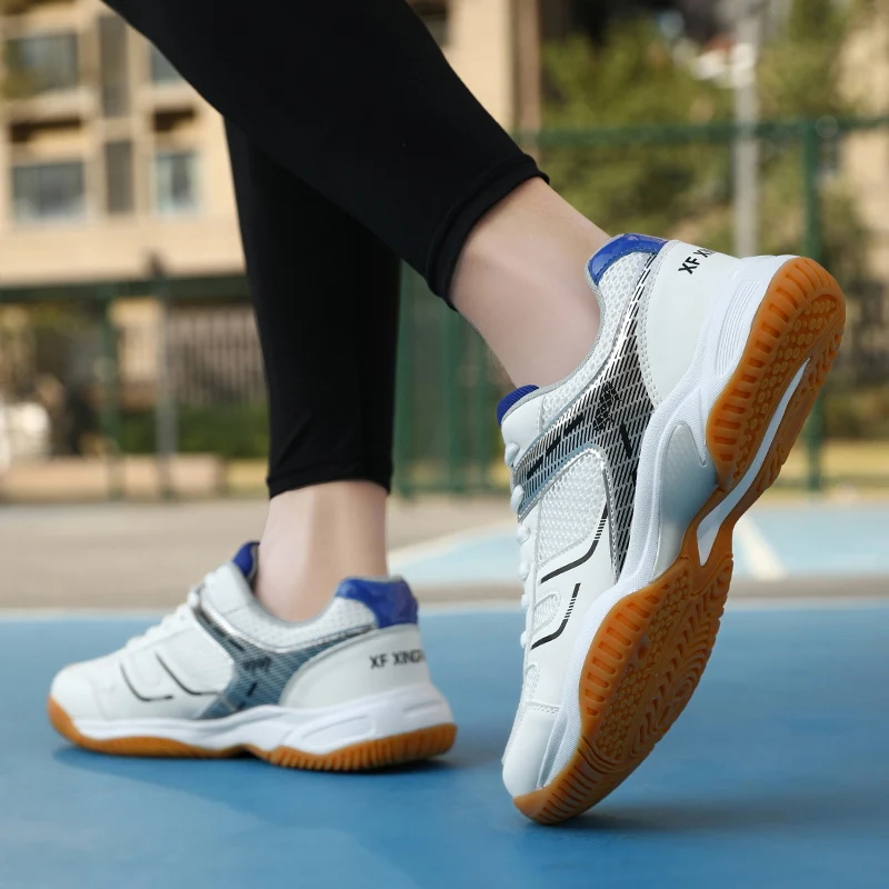 2025 nouvelles chaussures de volley-ball pour hommes et femmes 36-45 chaussures de Badminton de Fitness en plein air pour hommes chaussures de Tennis d'entraînement - AliExpress 201768104 – Image 5